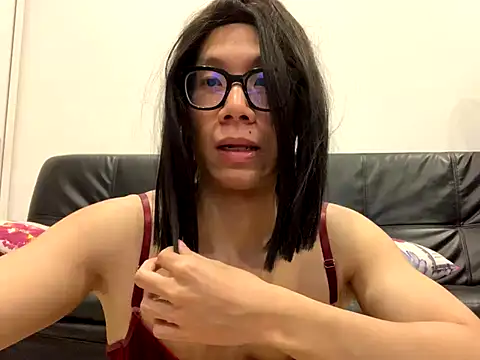 CrossdresserAnna live sex cam