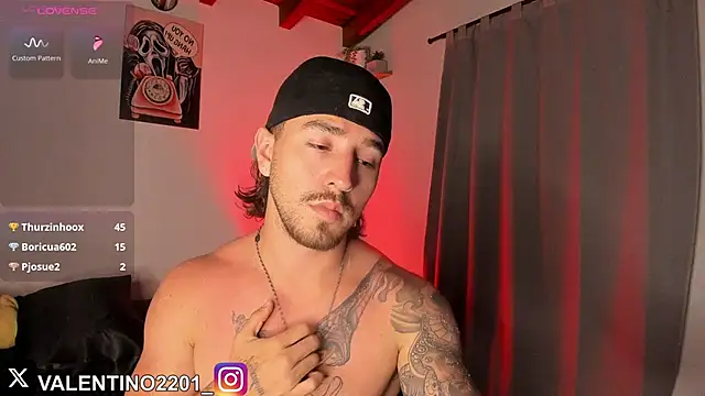 Valentino_Xander live sex cam