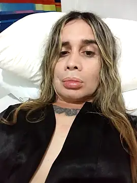 NaughtyBarbie19 live sex cam