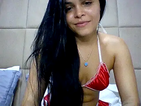 Anyynha live sex cam