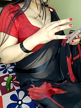 PRIYA_22 live sex cam