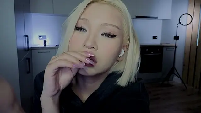 RileyMee live sex cam