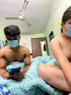 Cute_hotzara live sex cam