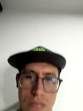 Kurtxxx22 live sex cam