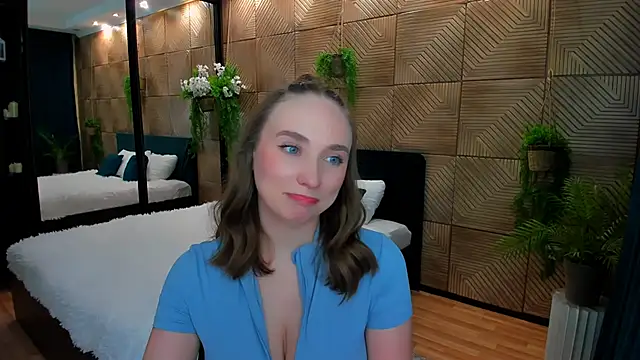 TrueReincarnation live sex cam