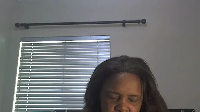 Rosehipsx76 live sex cam