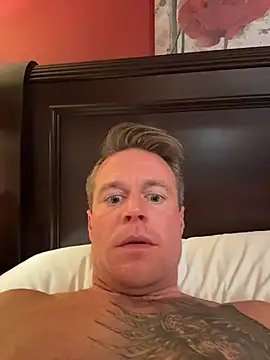 DILFiGuess1 live sex cam