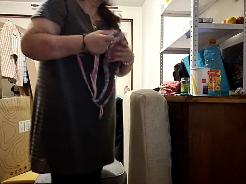 Samantha_Squirt@xh live sex cam