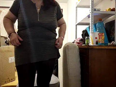 Samantha_Squirt@xh live sex cam