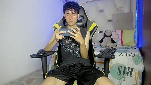 johnny_cagee live sex cam