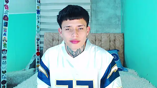 _justinmoon2 live sex cam