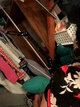 gurlnips live sex cam