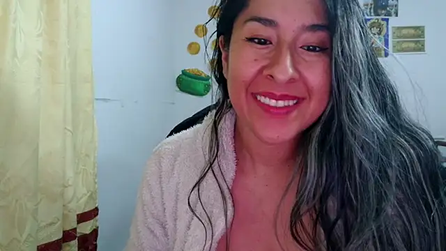 mali-fox99 live sex cam