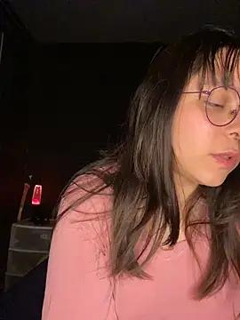 Solo_yoss live sex cam