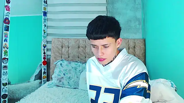 _justinmoon2 live sex cam