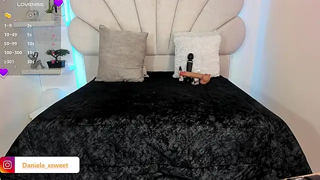 Danielaangelina live sex cam