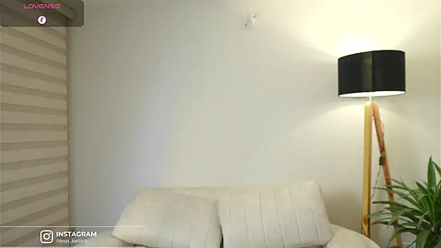 DeusbelliS live sex cam