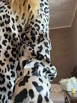 AmmyHot live sex cam