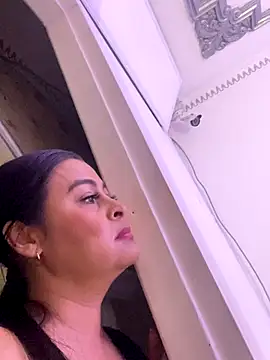 Lili__taylor live sex cam