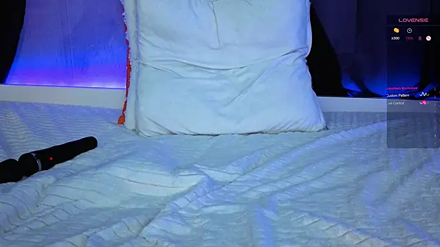 Scarlettsrorm live sex cam