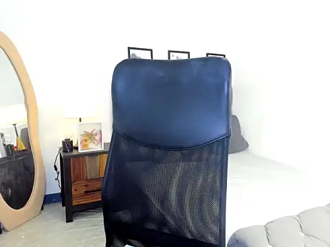 CassieSommereux live sex cam