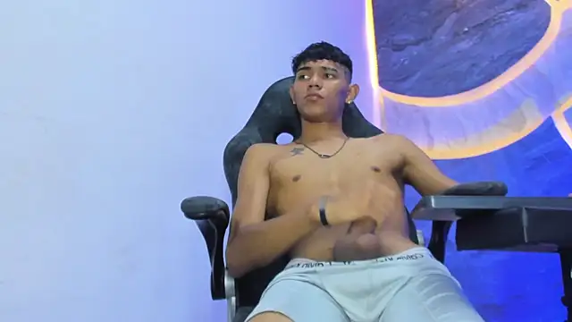 Sex_Boy_33_ live sex cam