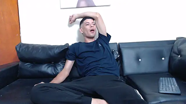 biigjhonny live sex cam