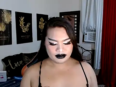 TSbrianaHugeCock live sex cam
