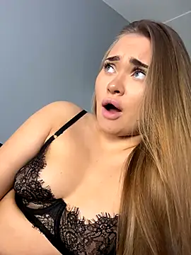 MilaRaven live sex cam