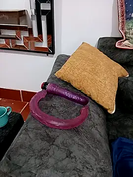 AnittaTettona live sex cam