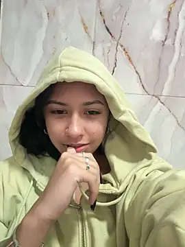 lynn9000 live sex cam