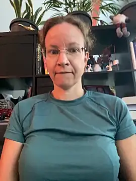 AnnikaRose live sex cam