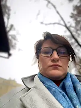 ZhenjaPoledance live sex cam