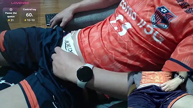 Yasu2000 live sex cam