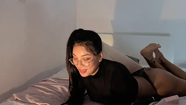 NaughtyMe live sex cam