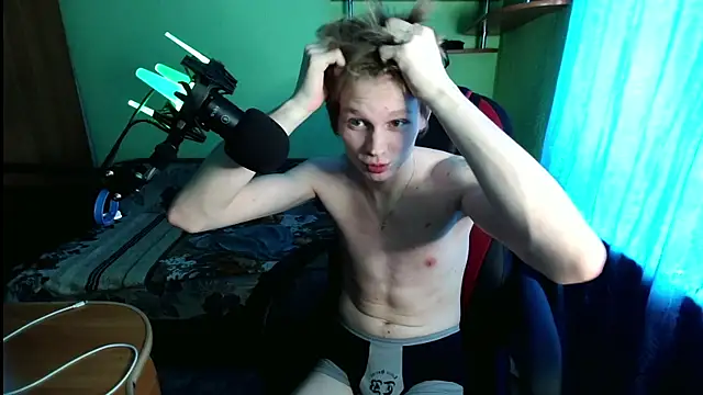 fameboyboo live sex cam