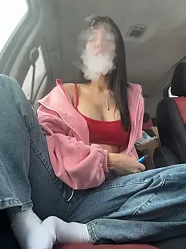 JulliaVegas live sex cam