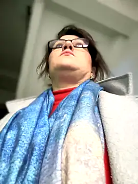 ZhenjaPoledance live sex cam