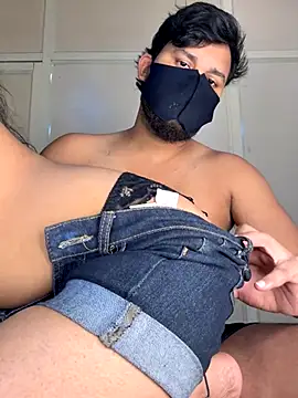 Janhvi- live sex cam