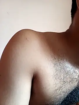 Viggu16947 live sex cam