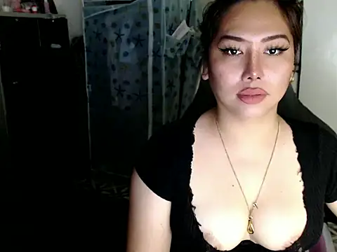 urqueendominant live sex cam