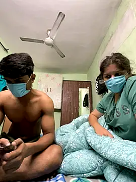 Cute_hotzara live sex cam