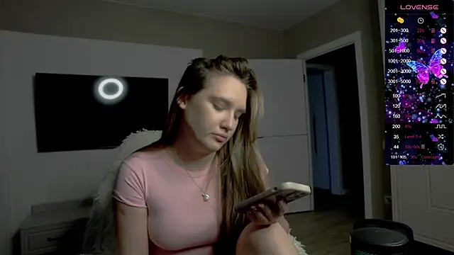 Holly_Molii live sex cam