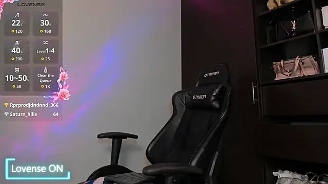 MeganDaviees live sex cam