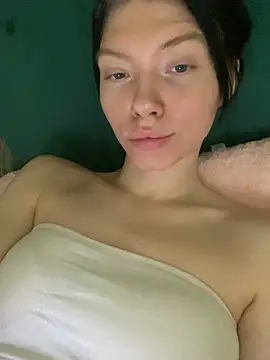 Lisaaa_Alisa live sex cam