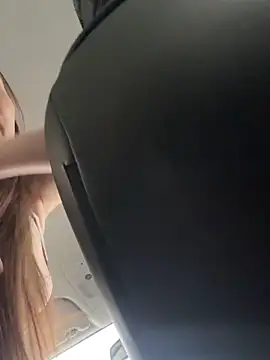 MilaBee live sex cam