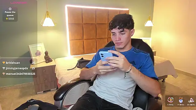 AlejooTwink live sex cam