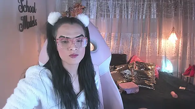 ZAMMIRA live sex cam