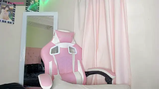 Sophia_Velarie live sex cam