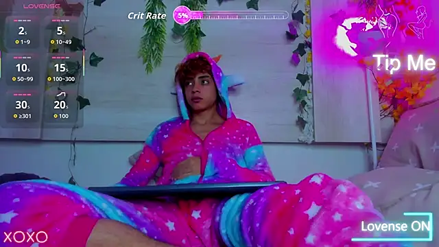 Twinkk_Guy live sex cam